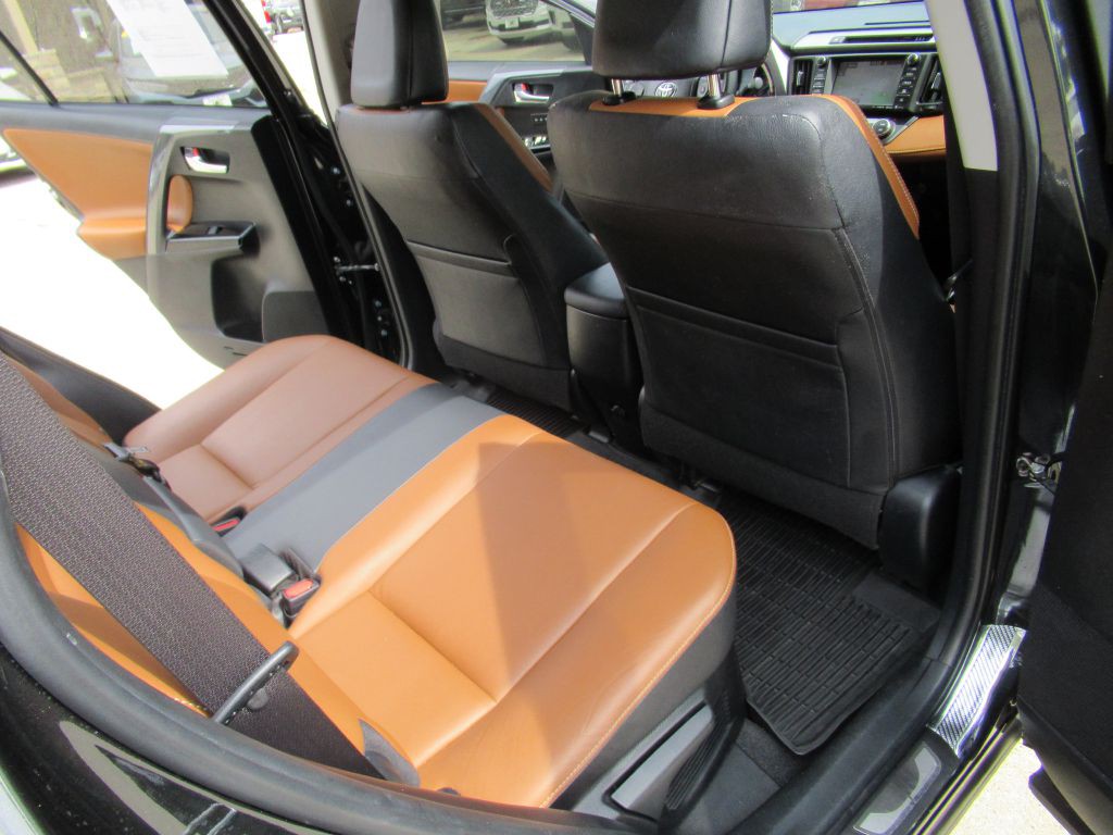 2017 Toyota Rav4 Image 15