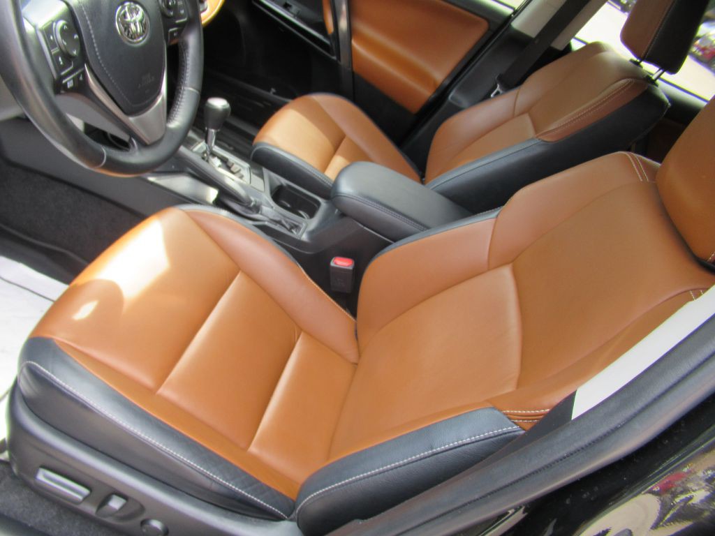 2017 Toyota Rav4 Image 17
