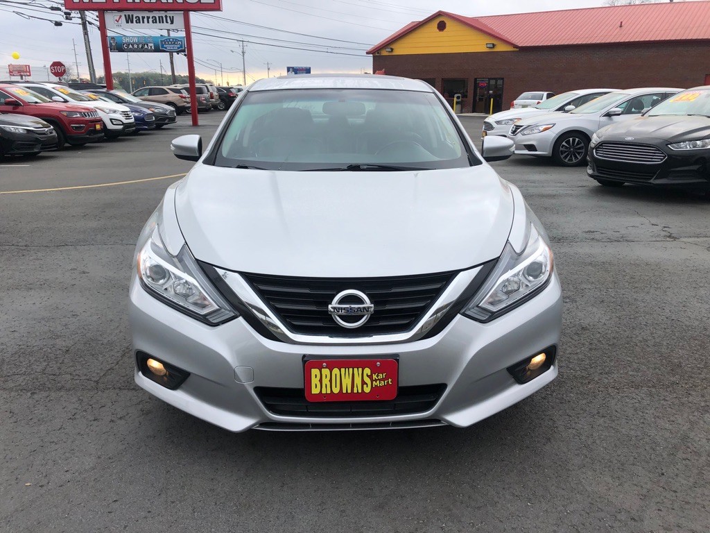 2017 Nissan Altima Image 3