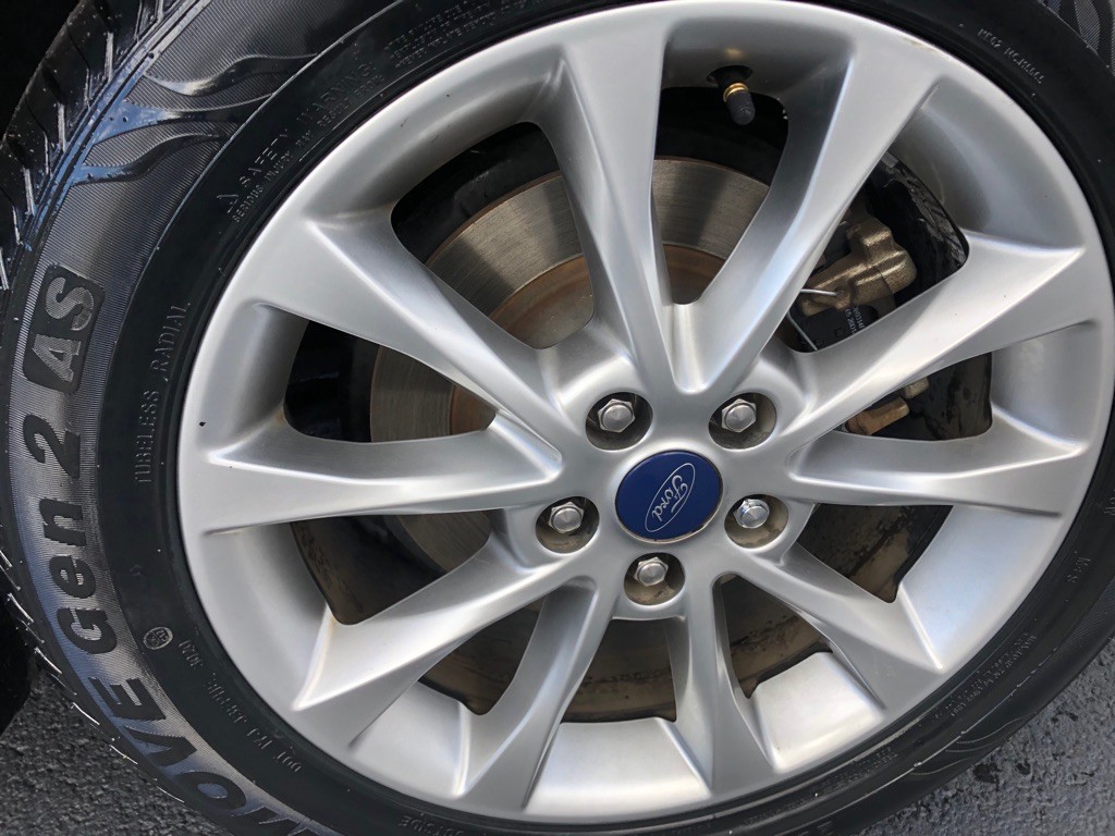 2017 Ford Fusion Image 8