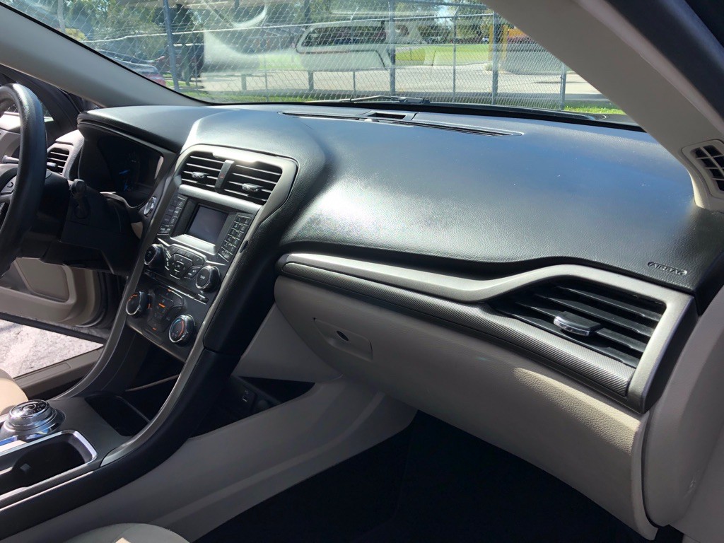 2017 Ford Fusion Image 21