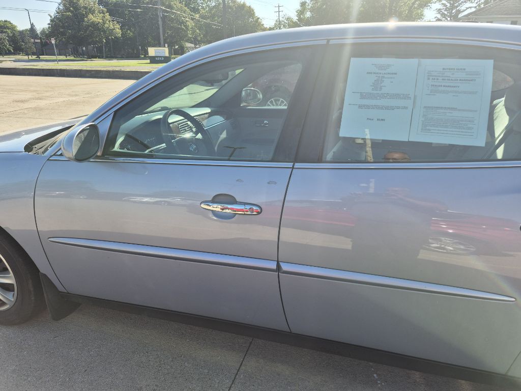 2005 Buick Lacrosse Image 2