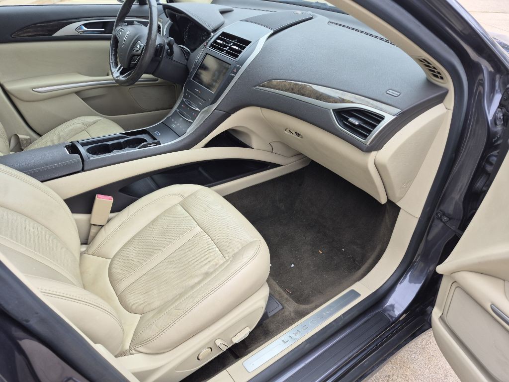 2014 Lincoln MKZ Image 13