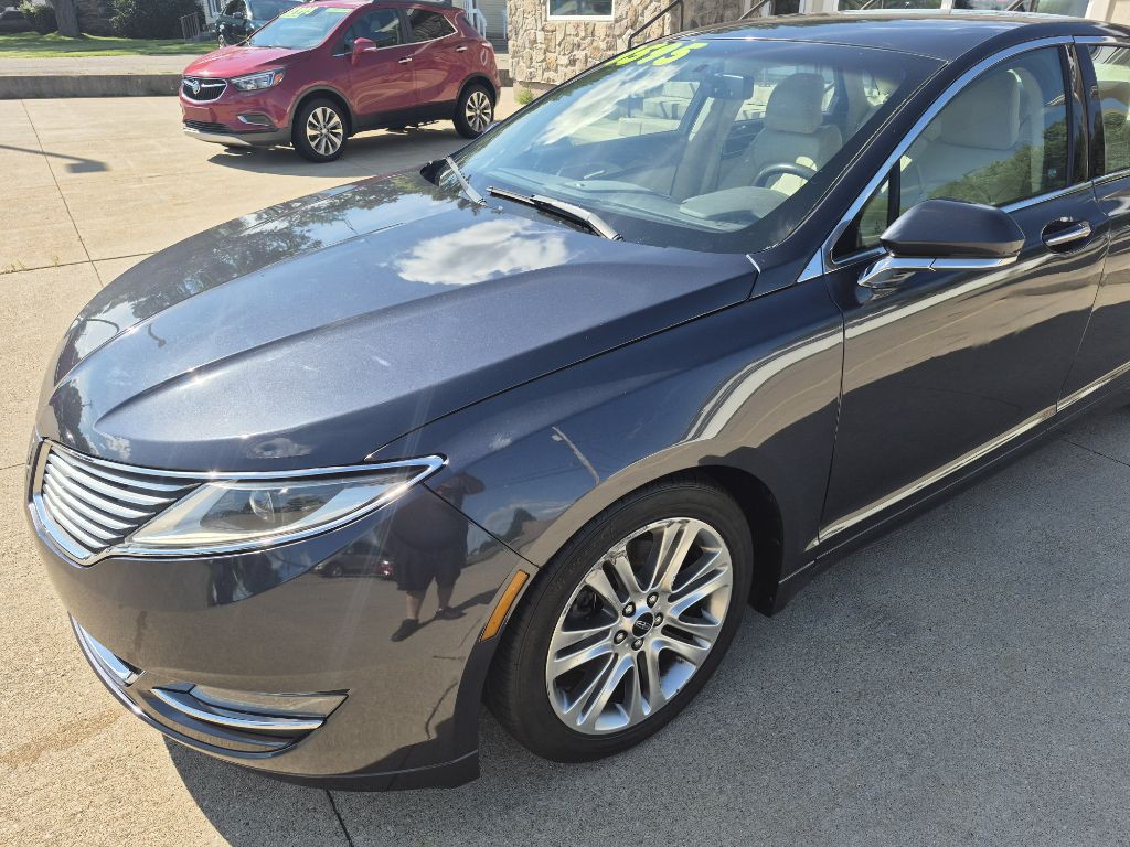 2013 Lincoln MKZ Image 3