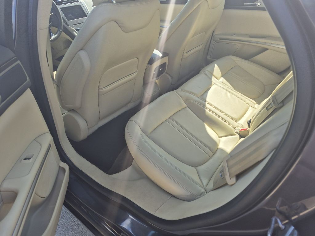 2013 Lincoln MKZ Image 12