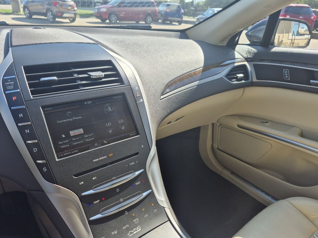 2013 Lincoln MKZ Image 15