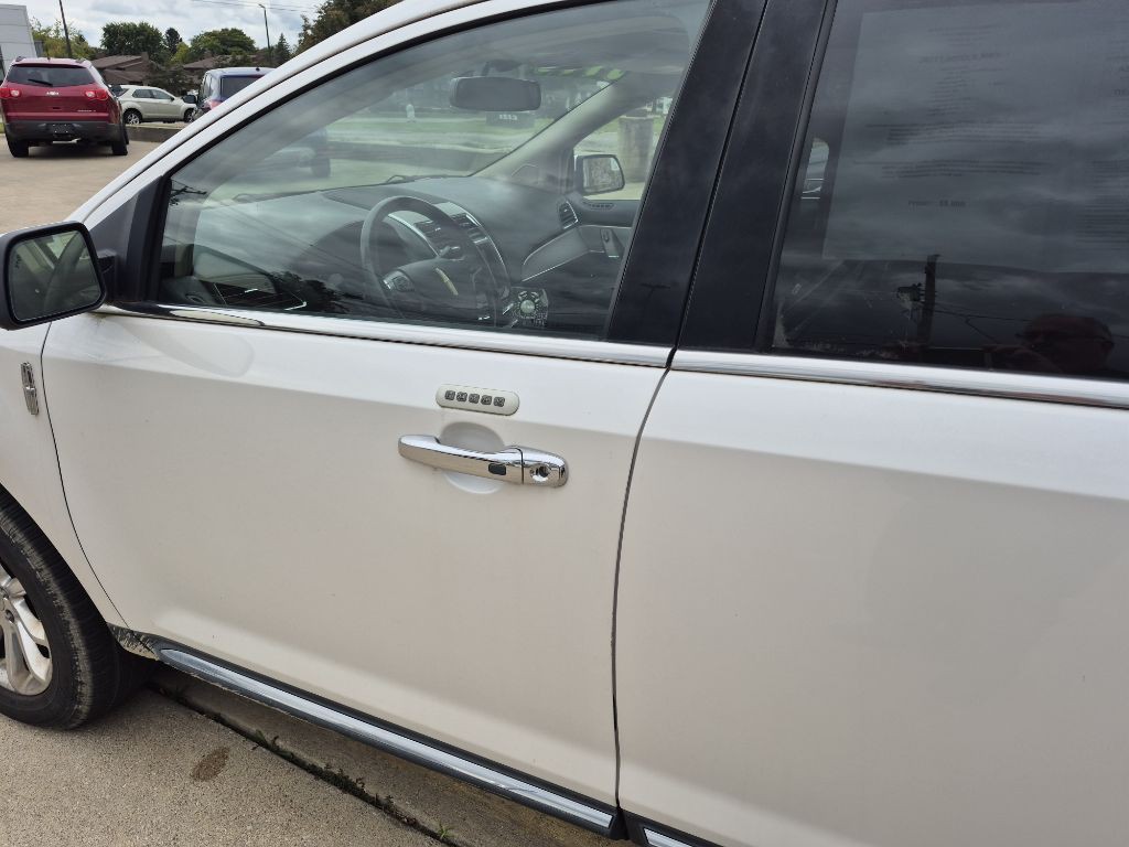 2013 Lincoln MKX Image 2