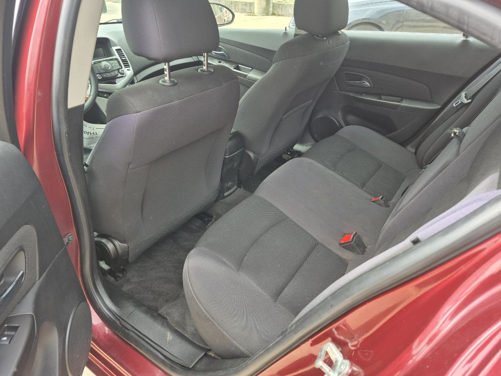 2015 Chevrolet Cruze Image 12