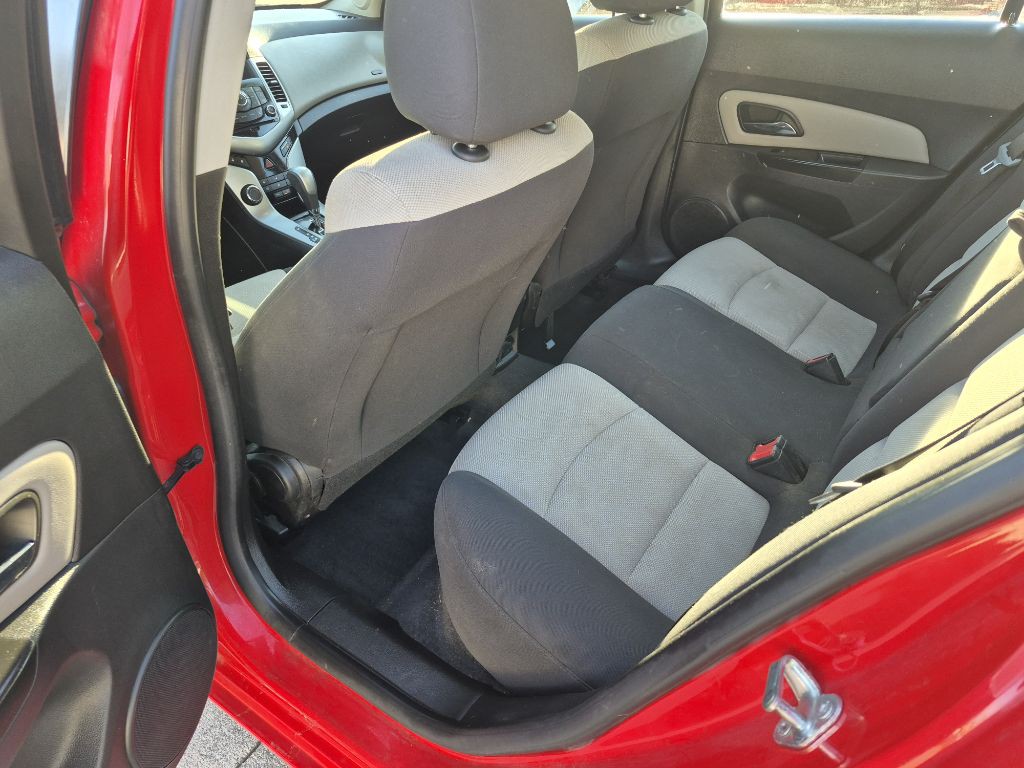 2014 Chevrolet Cruze Image 8