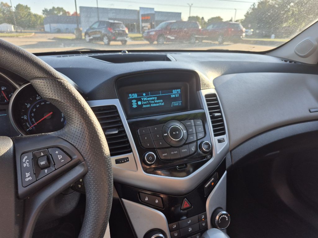 2014 Chevrolet Cruze Image 14