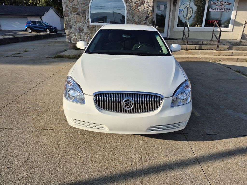 2009 Buick Lucerne Image 2