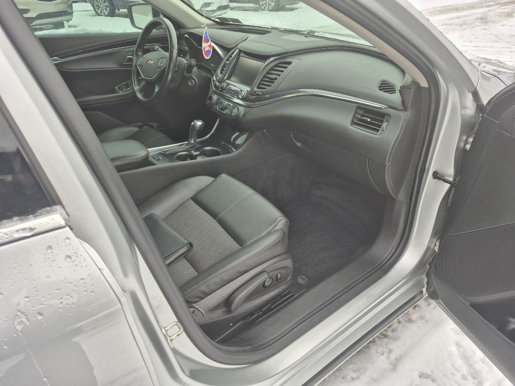2016 Chevrolet Impala Image 9
