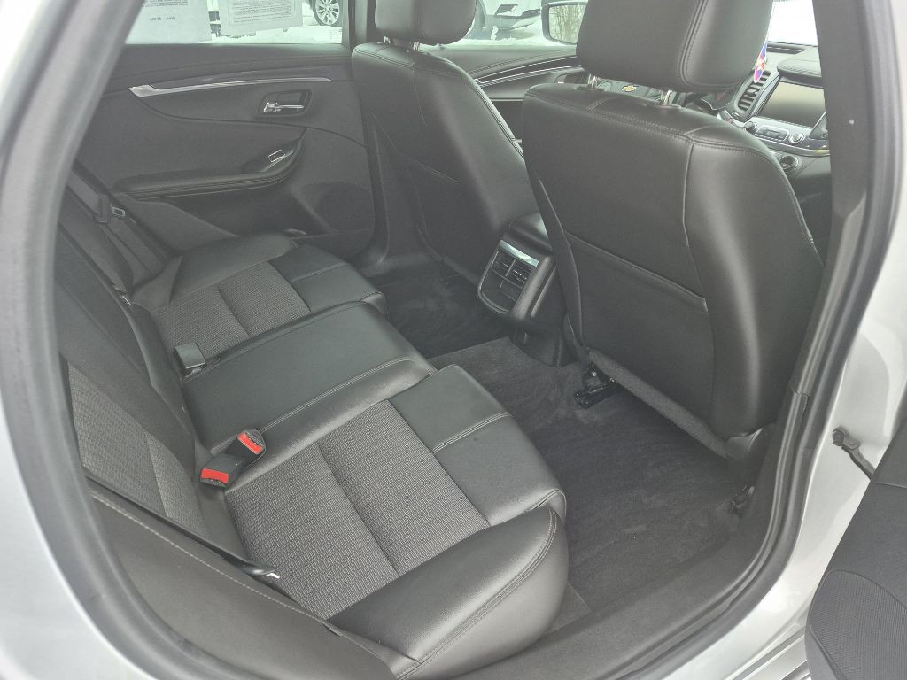 2016 Chevrolet Impala Image 10