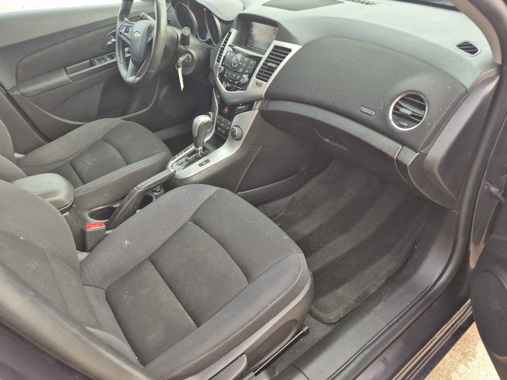 2015 Chevrolet Cruze Image 9