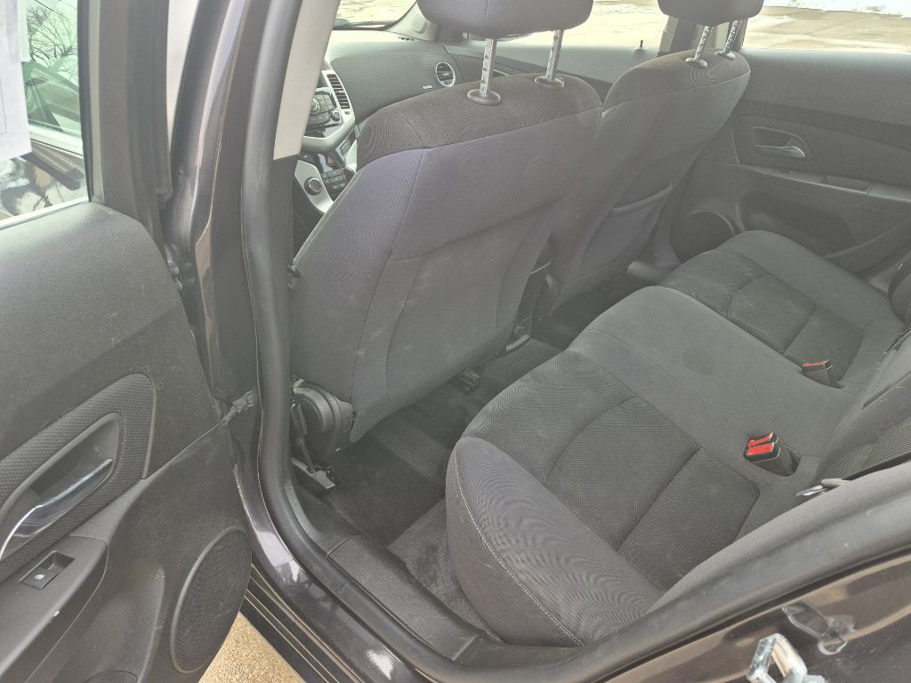 2015 Chevrolet Cruze Image 11