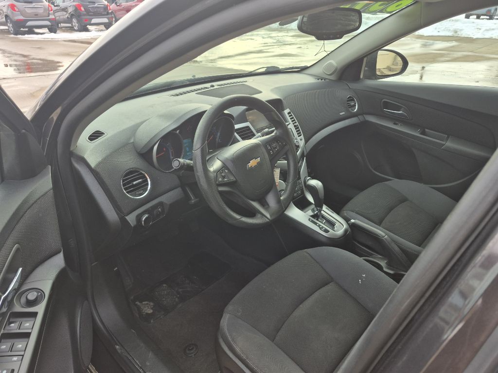 2015 Chevrolet Cruze Image 12