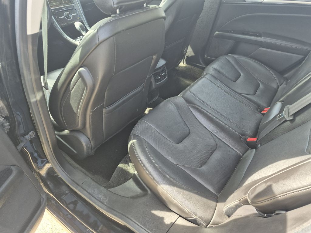 2016 Ford Fusion Image 11