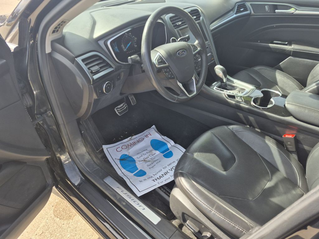 2016 Ford Fusion Image 12