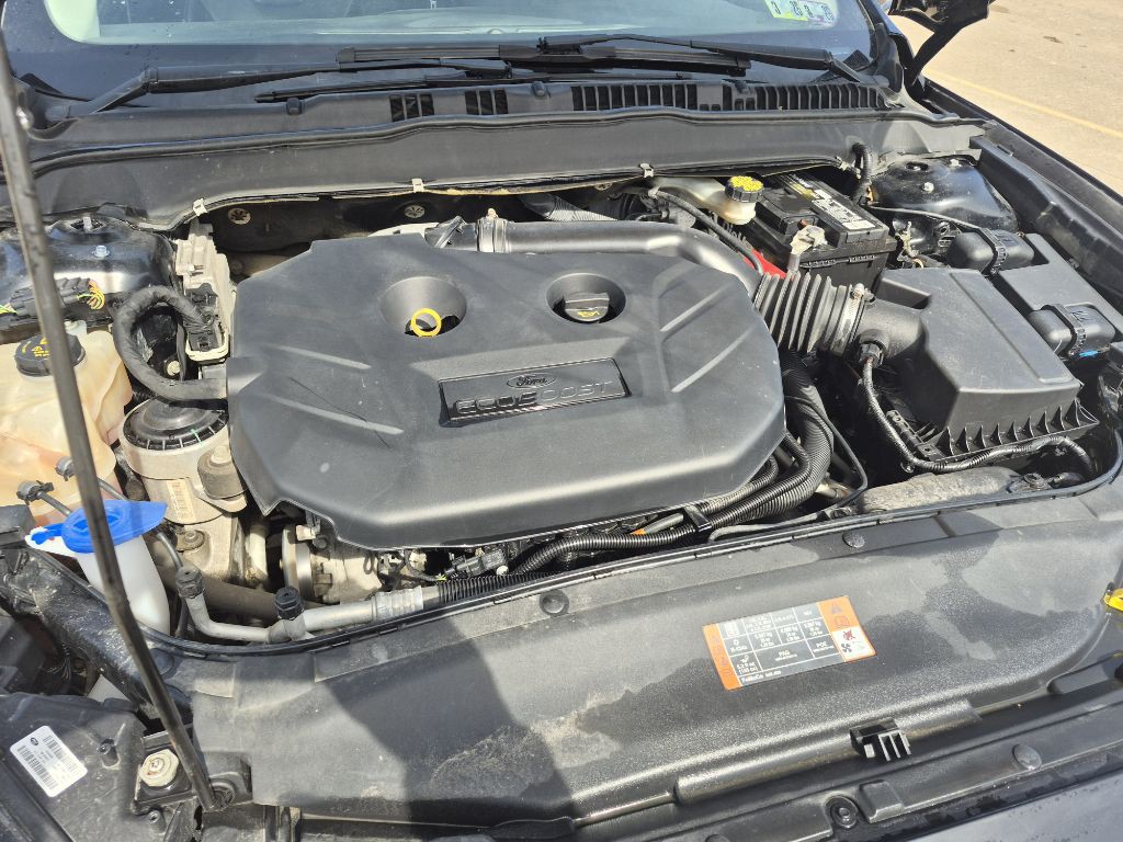 2016 Ford Fusion Image 16