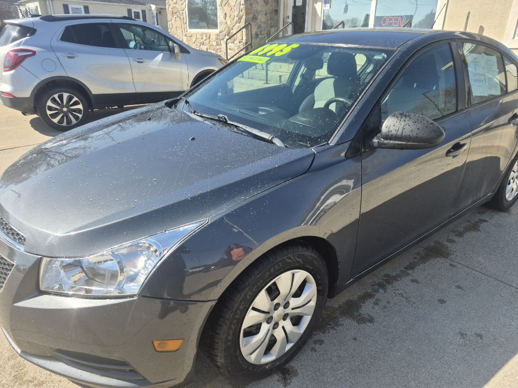 2013 Chevrolet Cruze Image 3