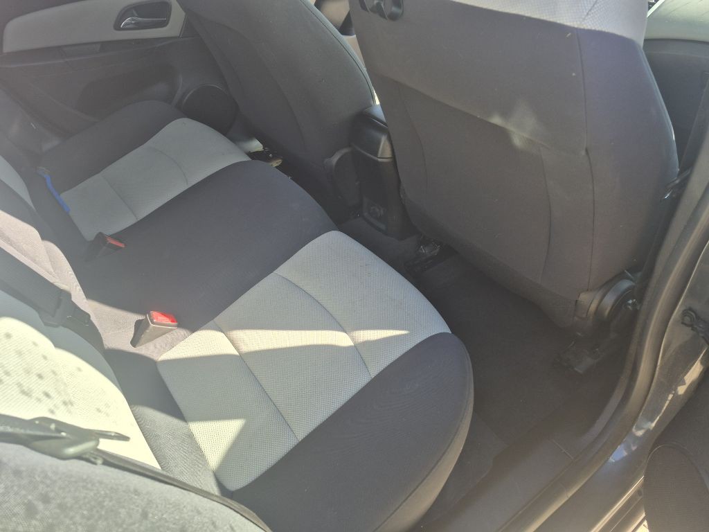 2013 Chevrolet Cruze Image 7