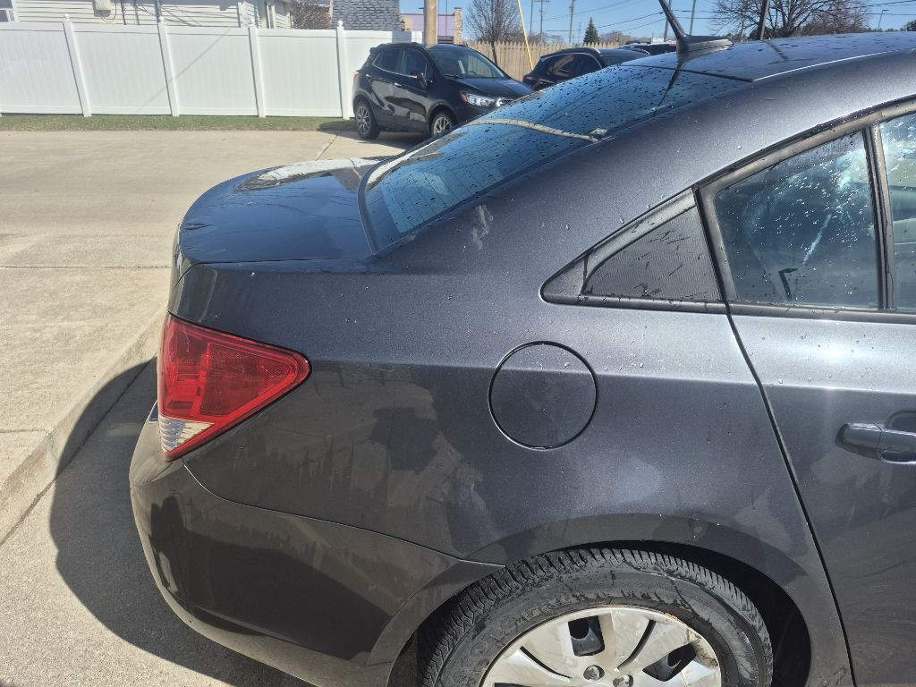 2013 Chevrolet Cruze Image 9