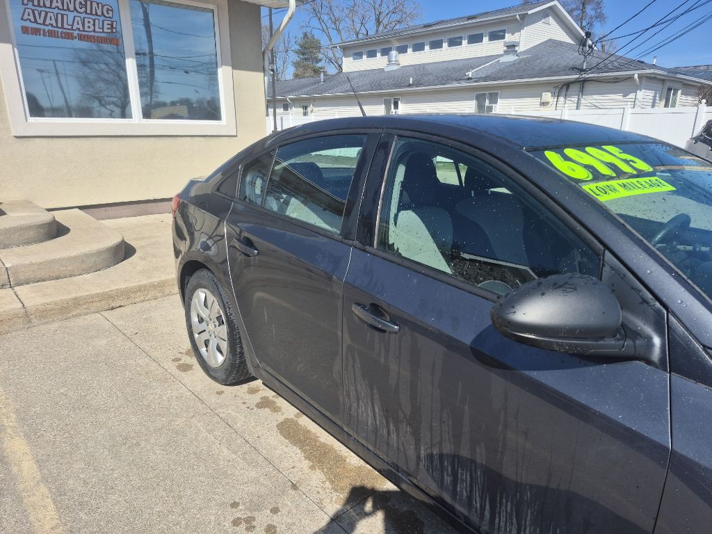 2013 Chevrolet Cruze Image 10