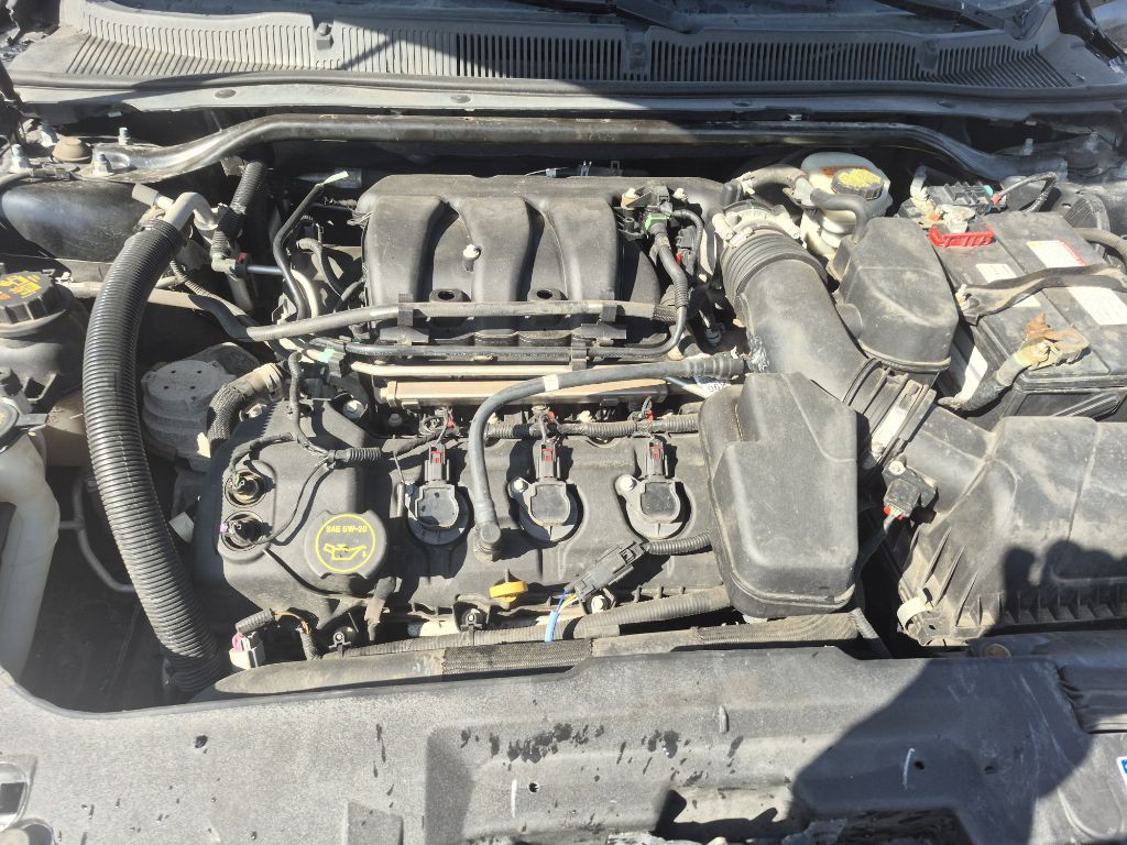 2015 Ford Taurus Image 12