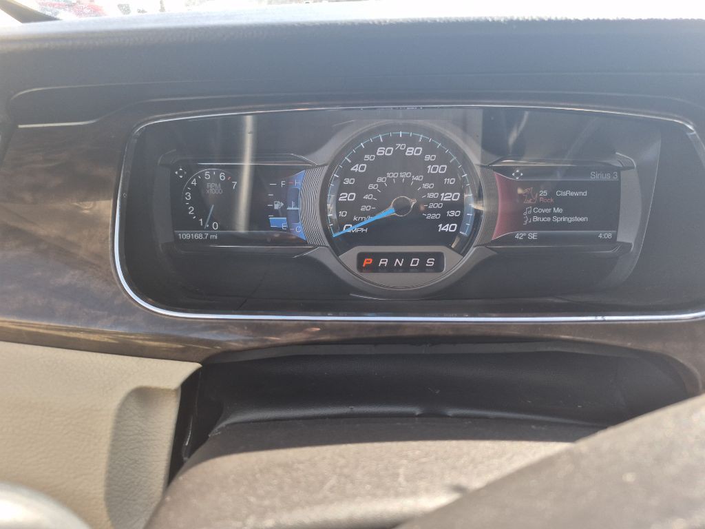 2015 Ford Taurus Image 15