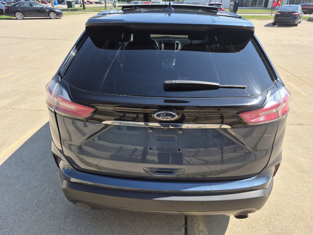 2019 Ford Edge Image 6