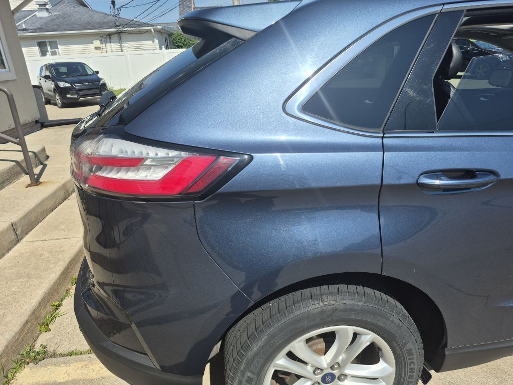 2019 Ford Edge Image 9