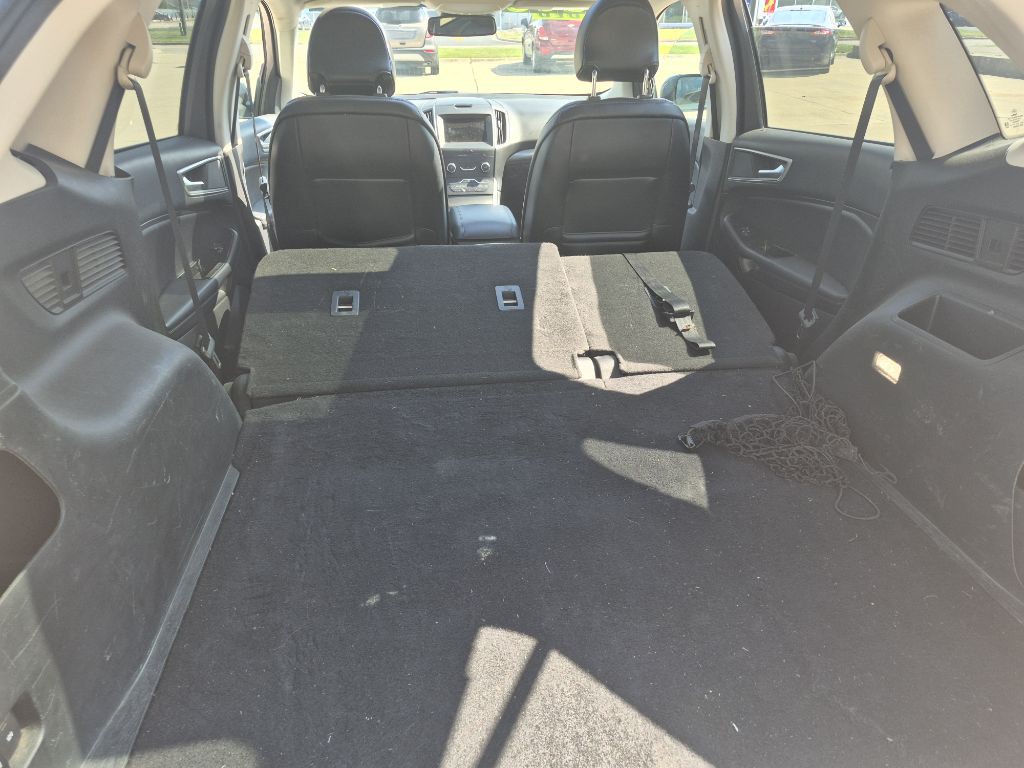 2019 Ford Edge Image 10