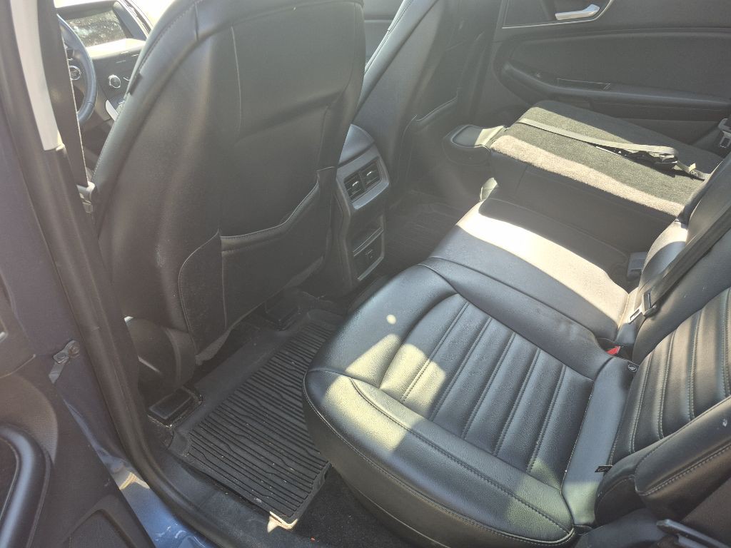 2019 Ford Edge Image 12