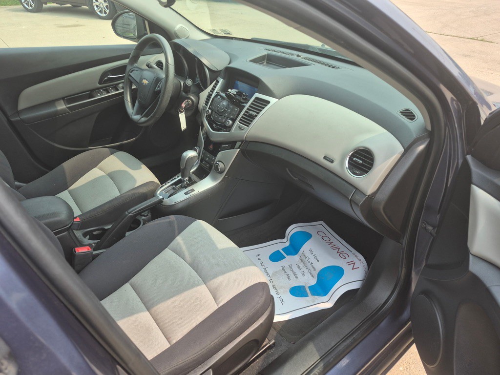 2014 Chevrolet Cruze Image 10