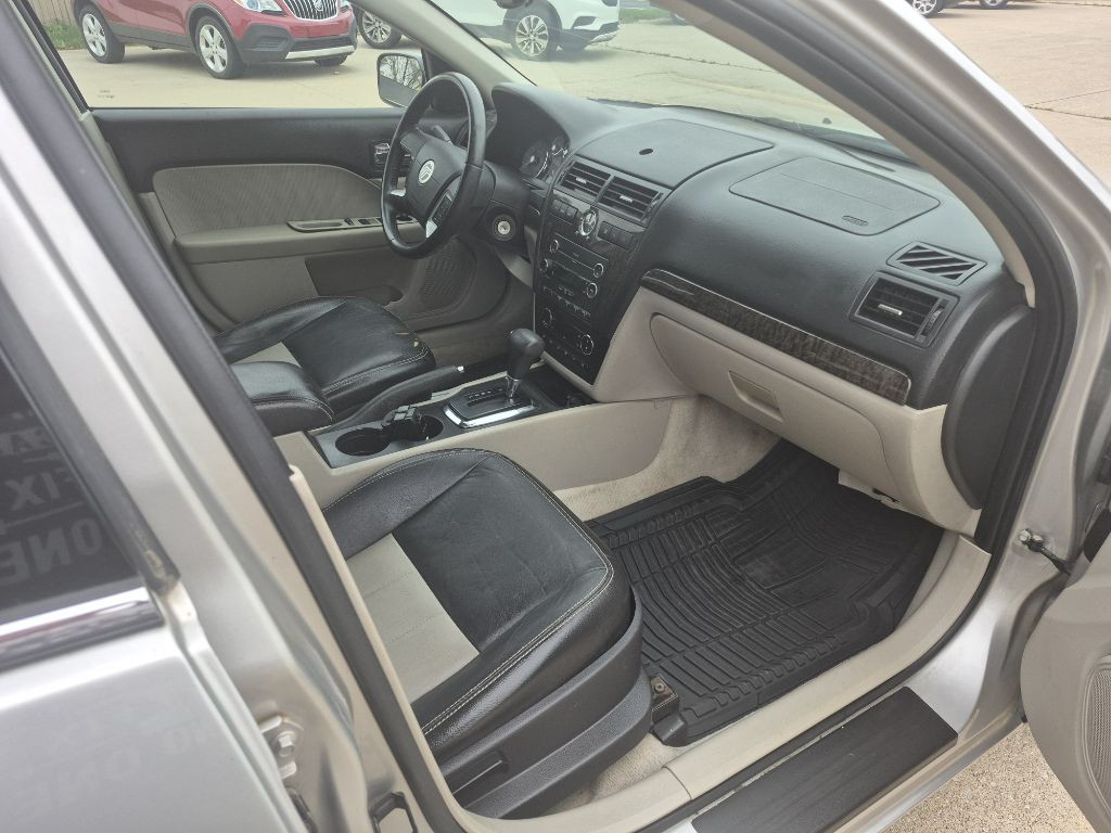 2008 Mercury Milan Image 8