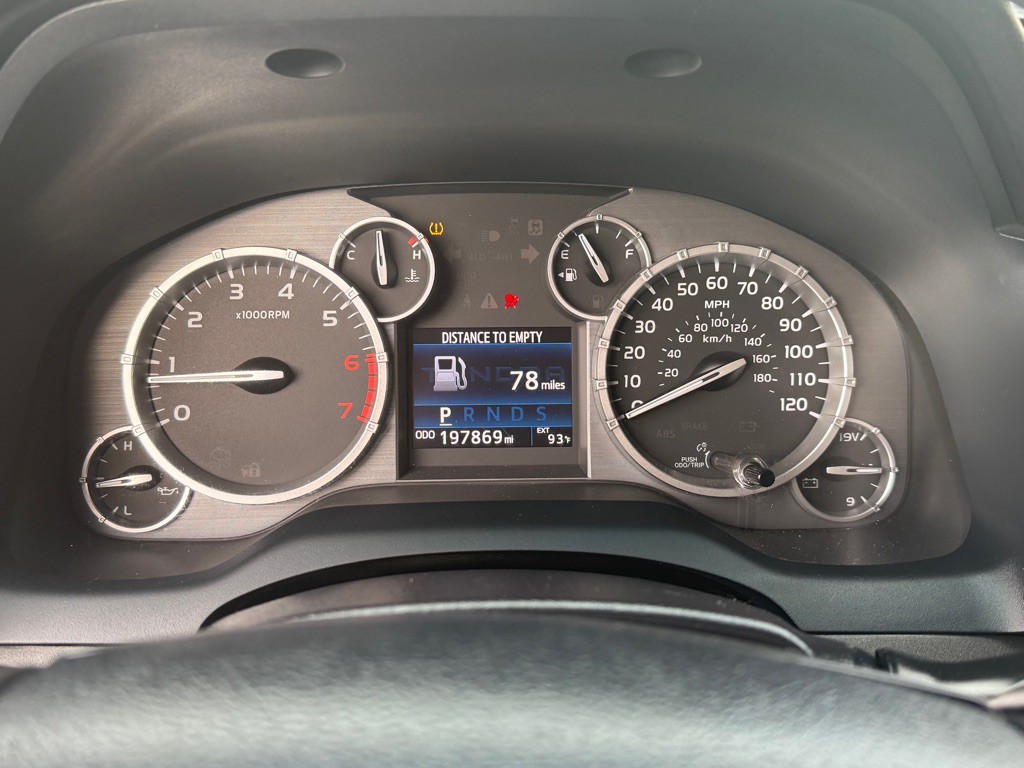 2015 Toyota Tundra Image 3