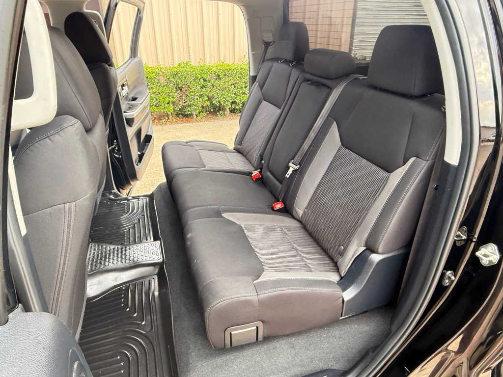 2015 Toyota Tundra Image 14