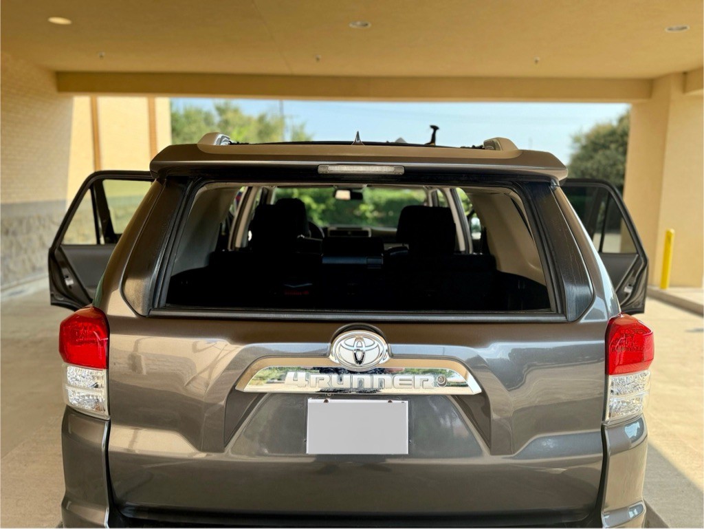 2011 Toyota 4Runner Image 16