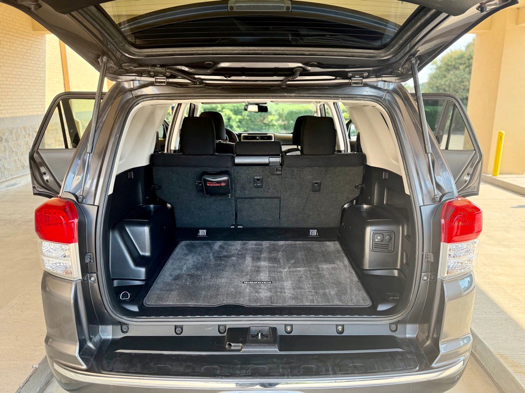 2011 Toyota 4Runner Image 17