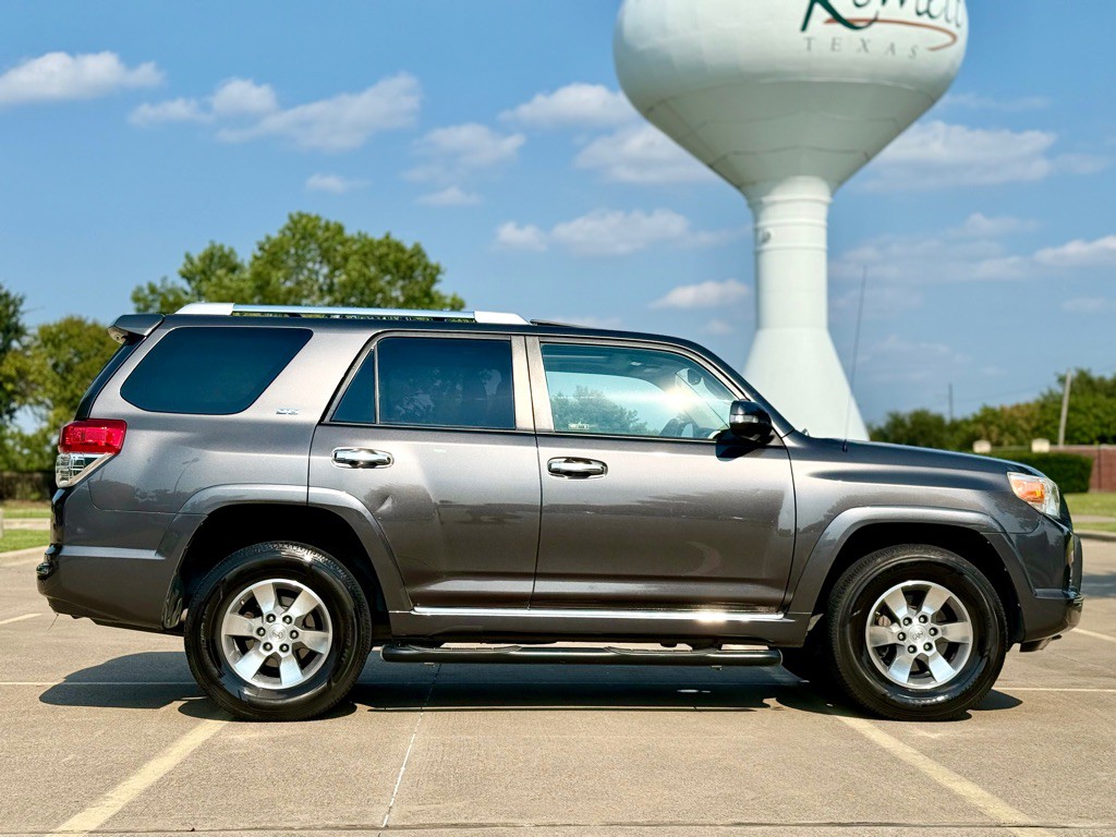 2011 Toyota 4Runner Image 6