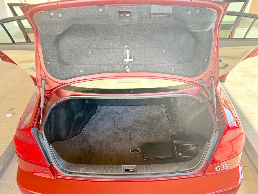2006 INFINITI G35 Image 13