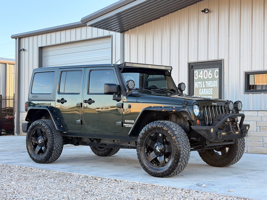 2011 Jeep Wrangler Unlimited Image 4