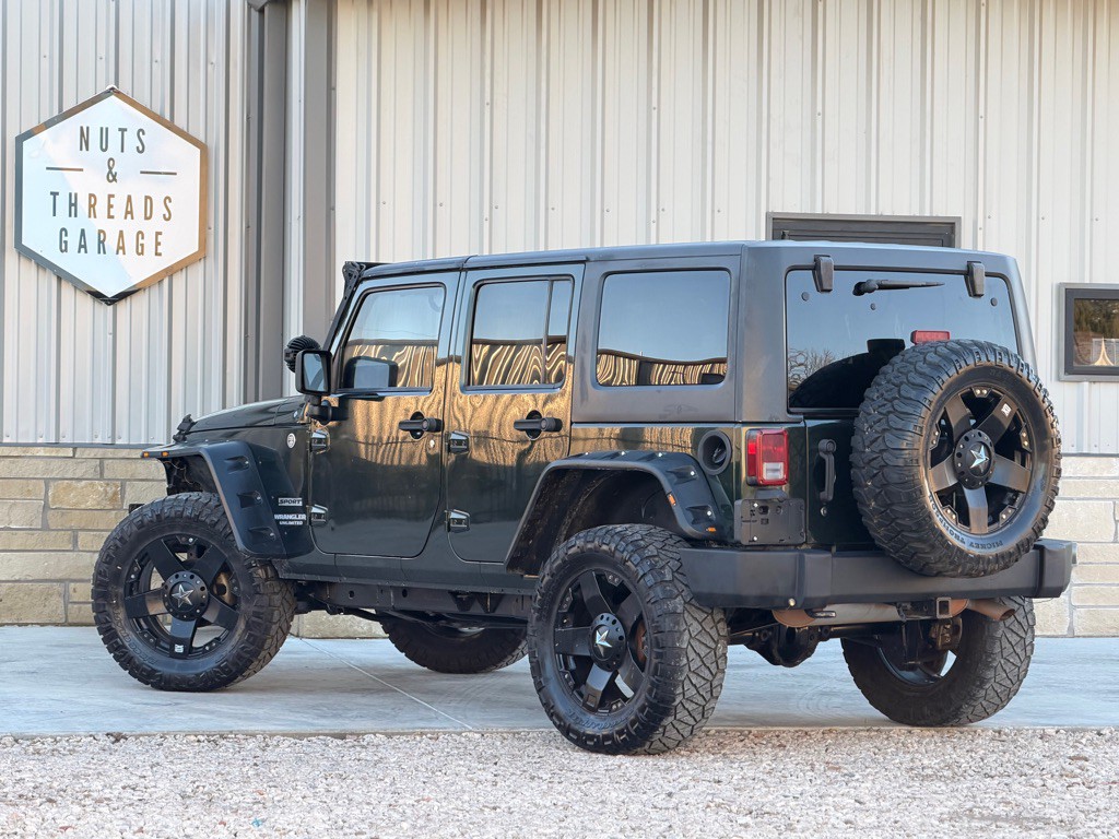 2011 Jeep Wrangler Unlimited Image 7