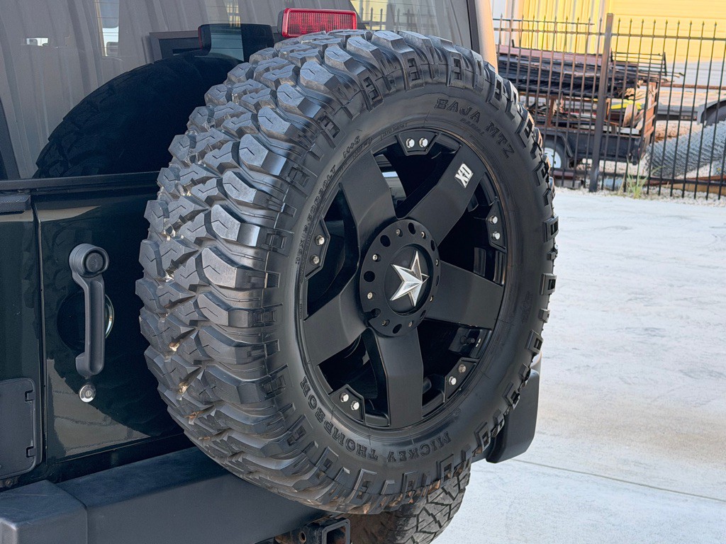 2011 Jeep Wrangler Unlimited Image 21