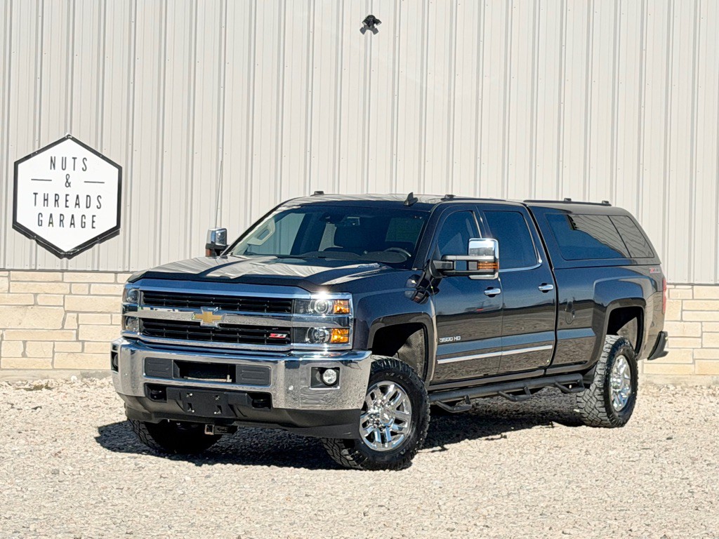 2015 Chevrolet Silverado 1500 Image 2