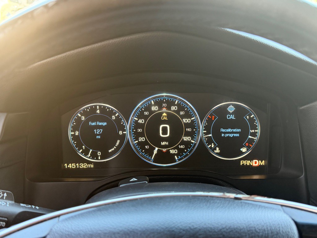 2015 Cadillac Escalade Image 11