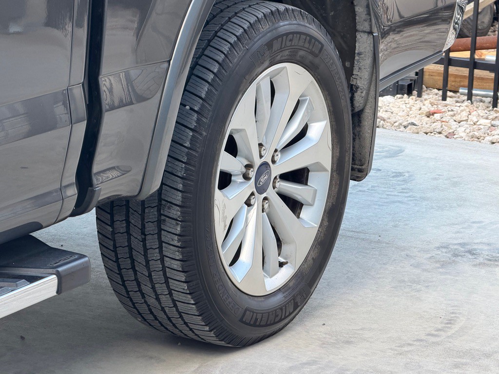 2015 Ford F-150 Image 23