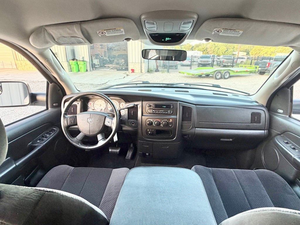 2005 Dodge Ram 2500 Image 17