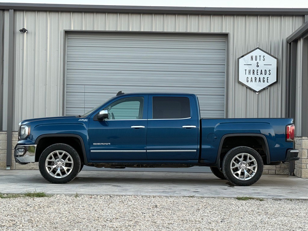 2017 GMC Sierra Image 4