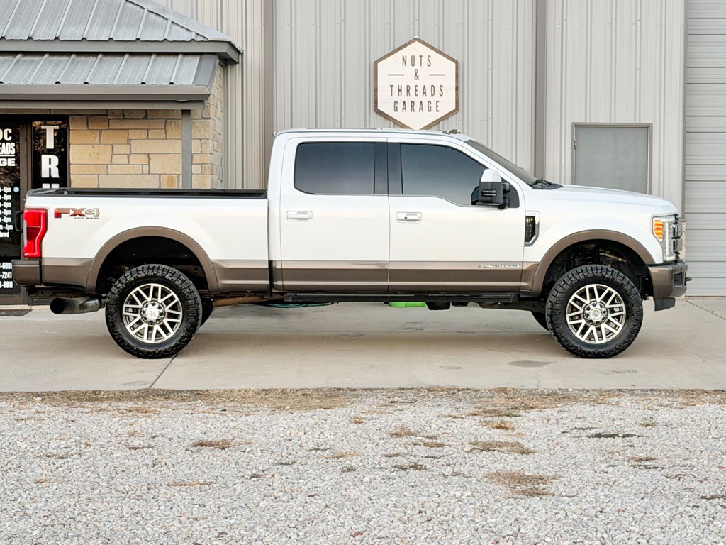 2017 Ford F-250 Image 6
